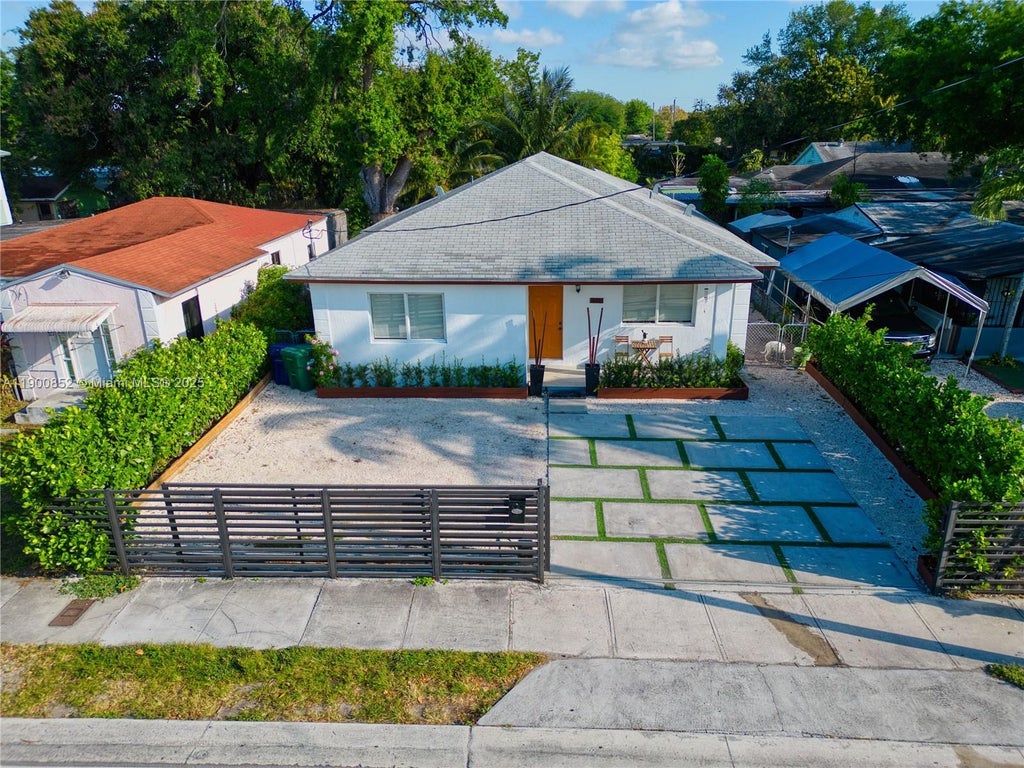 311 Nw 95th St, Miami