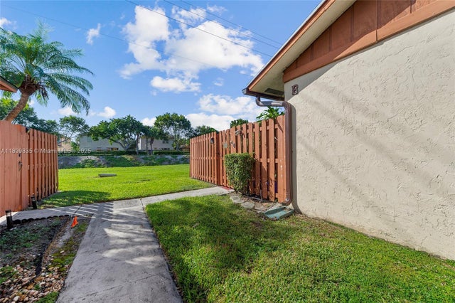 1101 Summit Place Cir B, West Palm Beach