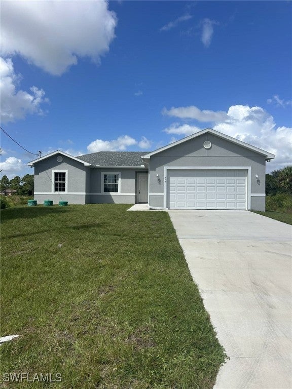425 Mercedes Ct, Lehigh Acres