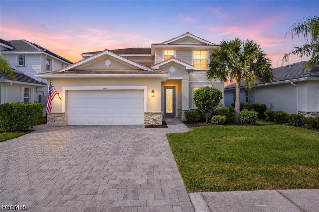 2169 Clementine St, Naples