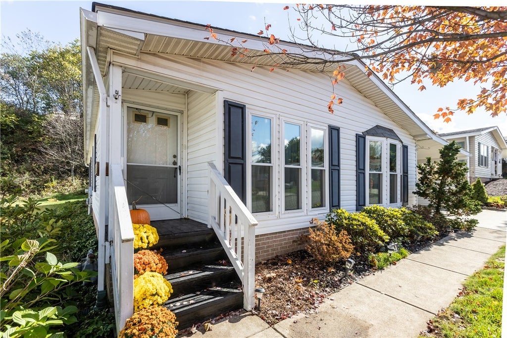 238 Rock Lake Drive, Jackson