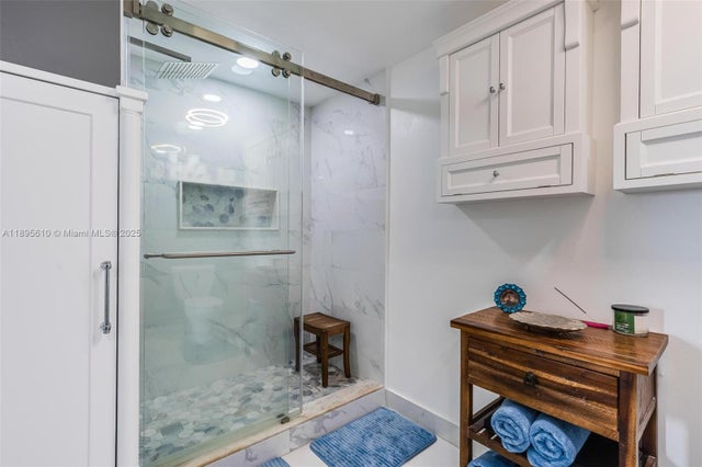 5 of 29 - 100 N Federal Hwy 1413, Fort Lauderdale, FL