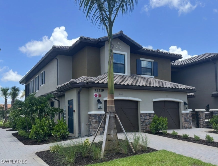 15319 Lucerna St 202, Naples