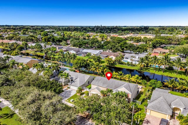 4 of 69 - 10045 Grove Ln, Cooper City, FL