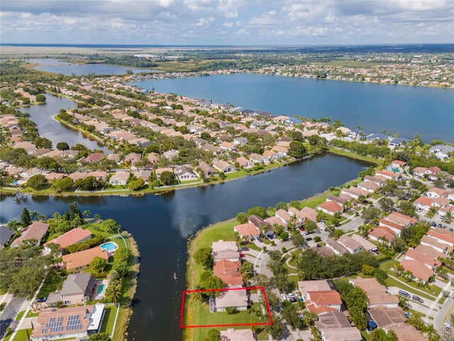 4 of 50 - 18866 Sw 28th Ct, Miramar, FL