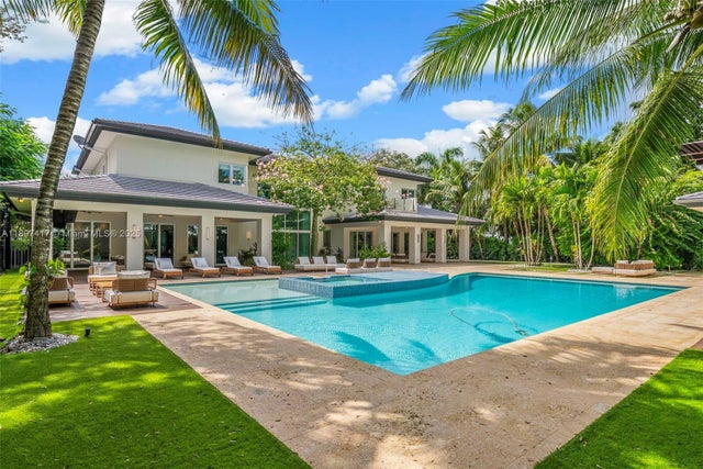 2 of 41 - 6831 Sw 106th St, Pinecrest, FL