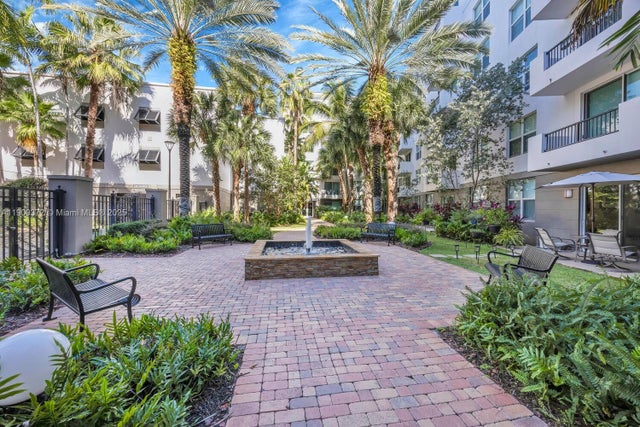 3 of 29 - 2421 Ne 65th St 211, Fort Lauderdale, FL
