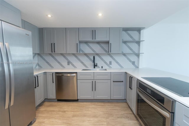 4 of 38 - 11 Island Ave 1709, Miami Beach, FL