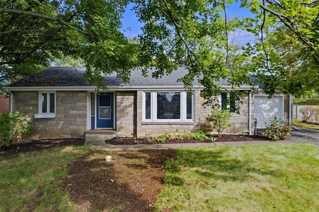 104 Meadow Road, Shaler