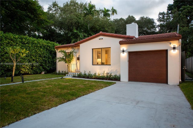 3 of 27 - 360 Ne 87th St, El Portal, FL