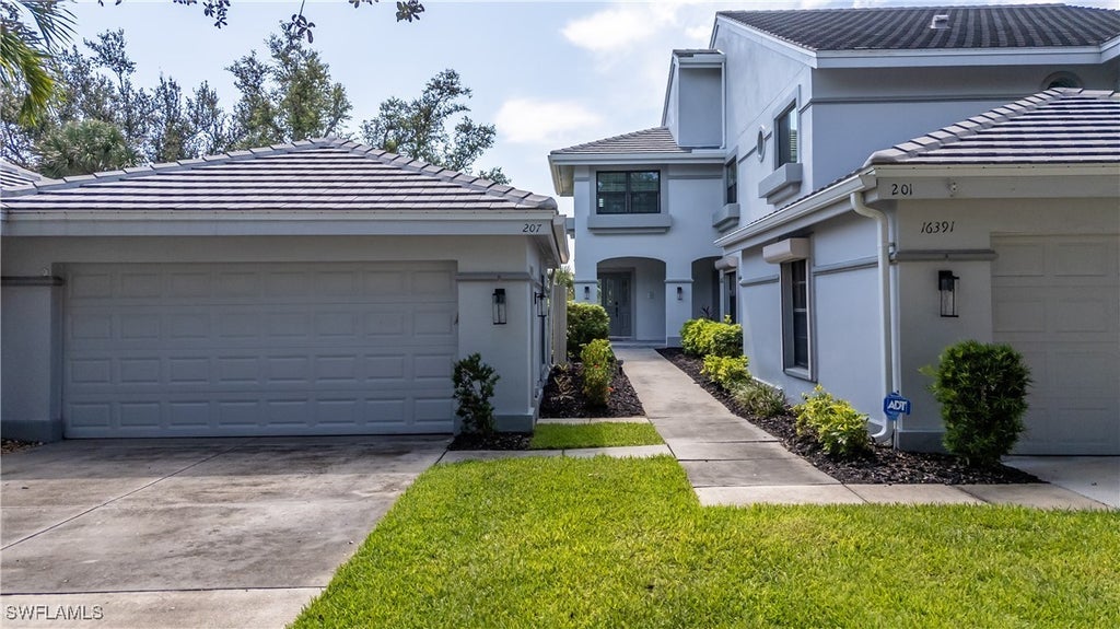 16391 Fairway Woods Dr 207, Fort Myers