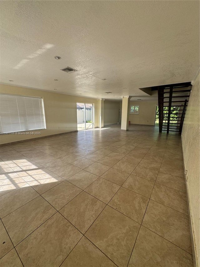 3 of 26 - 7945 Nw 187th Ln, Hialeah, FL