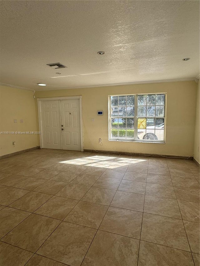 5 of 26 - 7945 Nw 187th Ln, Hialeah, FL