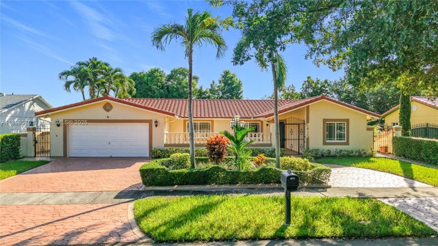 1 of 28 - 5415 Sw 135th Ct, Miami, FL