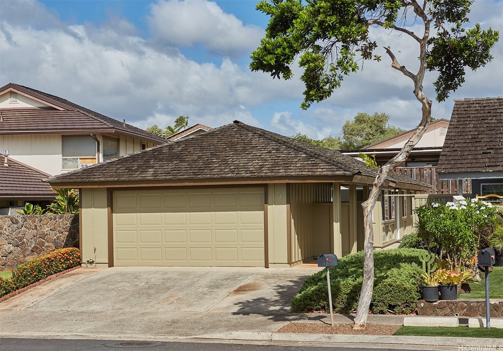 94-1028 Leomana Place, Waipahu