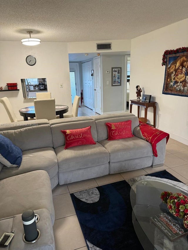 4 of 21 - 2900 N Pine Island Rd 209, Sunrise, FL