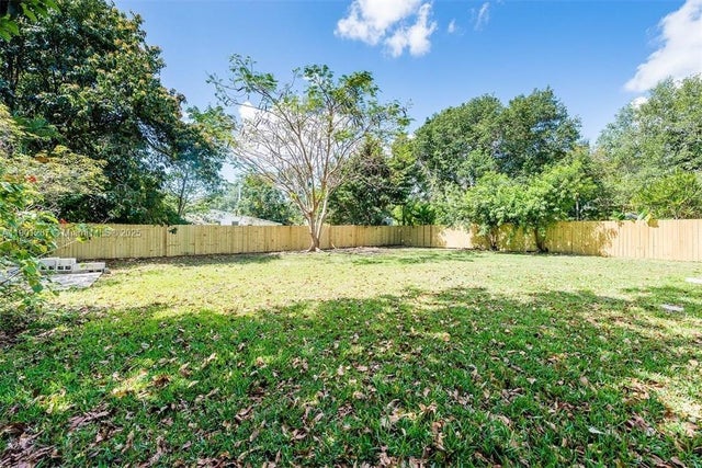 2 of 11 - 7830 Sw 99th St, Miami, FL