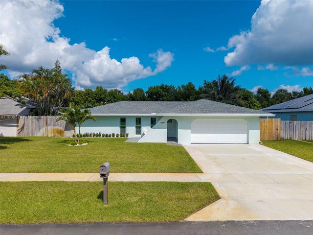 635 Ne 15th Pl, Boynton Beach