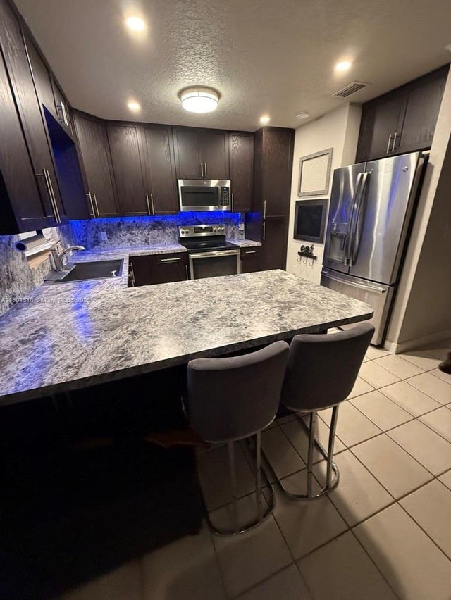 2 of 9 - 9546 Sw Adams St, Okeechobee, FL