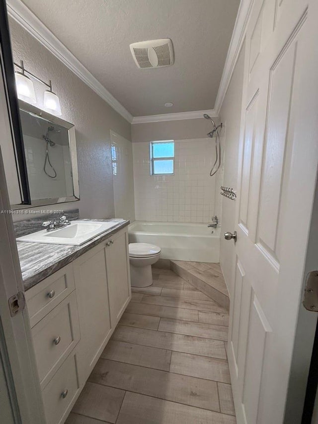 5 of 9 - 9546 Sw Adams St, Okeechobee, FL