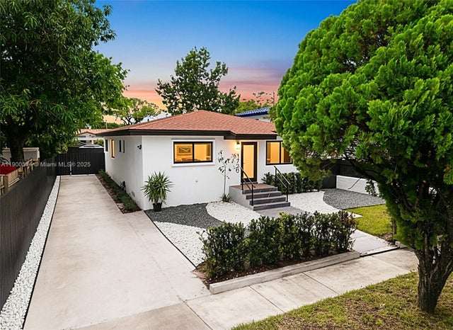 1720 Sw 12th St, Miami