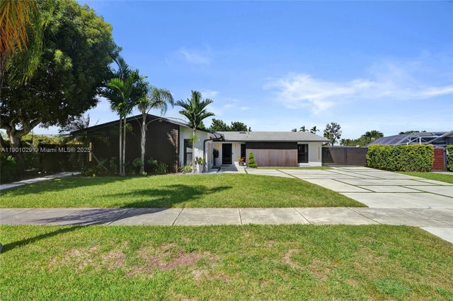3 of 50 - 9371 Sw 185th Ter, Cutler Bay, FL