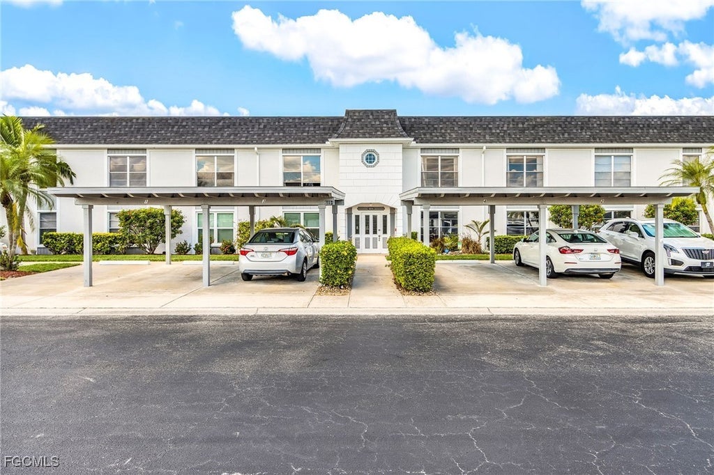 6894 Sandtrap Dr 4, Fort Myers