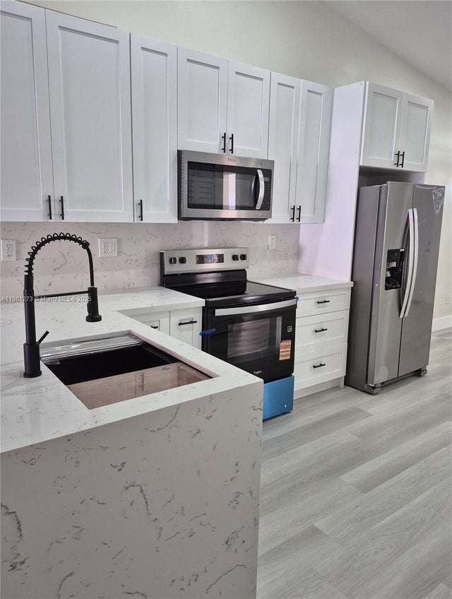 3 of 12 - 5751 W 21st Ct, Hialeah, FL