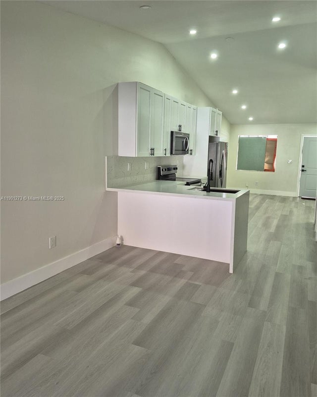 5 of 12 - 5751 W 21st Ct, Hialeah, FL