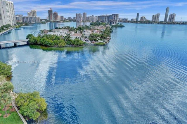 3 of 71 - 3000 Island Blvd 1106, Aventura, FL