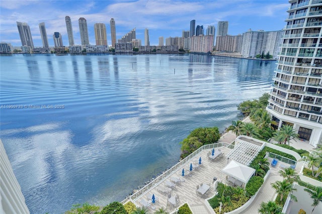 4 of 71 - 3000 Island Blvd 1106, Aventura, FL