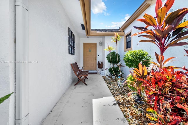 3 of 31 - 10640 Nw 32nd St, Sunrise, FL