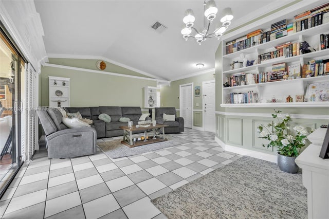 4 of 31 - 10640 Nw 32nd St, Sunrise, FL