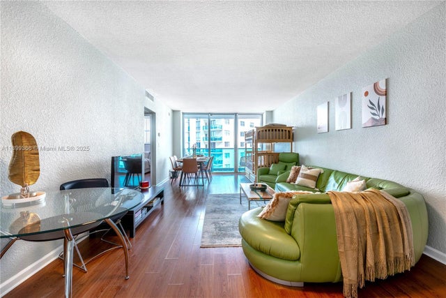3 of 11 - 4001 S Ocean Dr 12k, Hollywood, FL