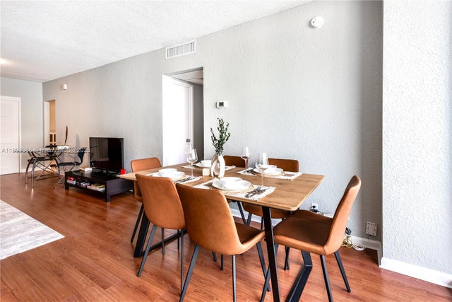 5 of 11 - 4001 S Ocean Dr 12k, Hollywood, FL