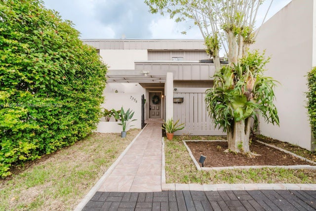 3 of 15 - 7354 Sw 105th Pl, Miami, FL