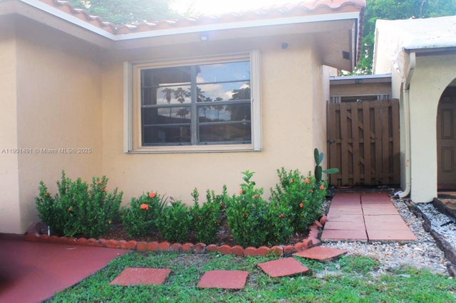 2 of 47 - 17320 Nw 66th Pl, Hialeah, FL