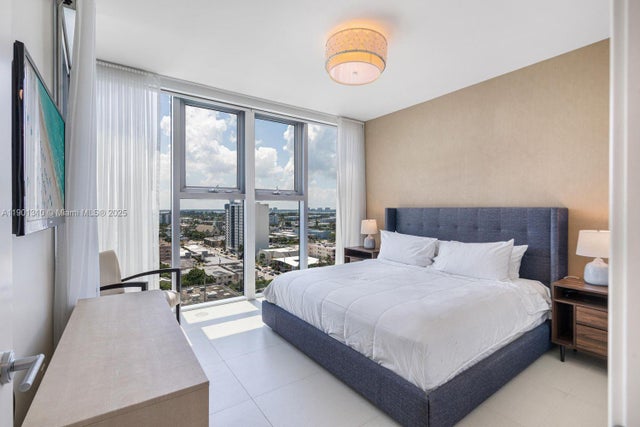 5 of 21 - 6899 Collins Ave 1509, Miami Beach, FL