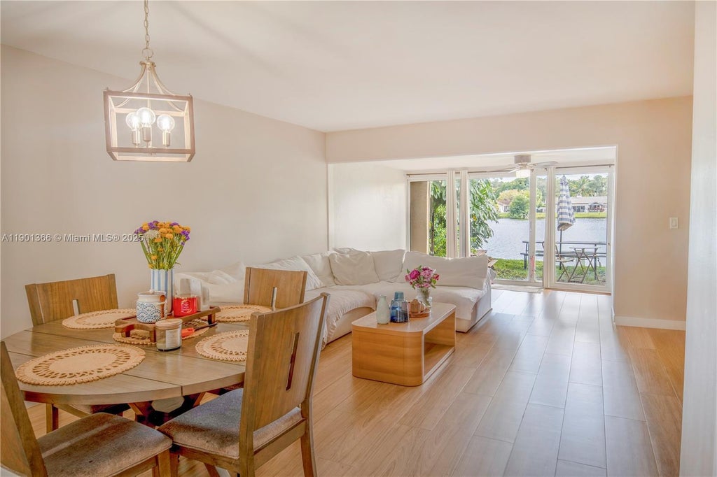 754 Banks Rd, Coconut Creek