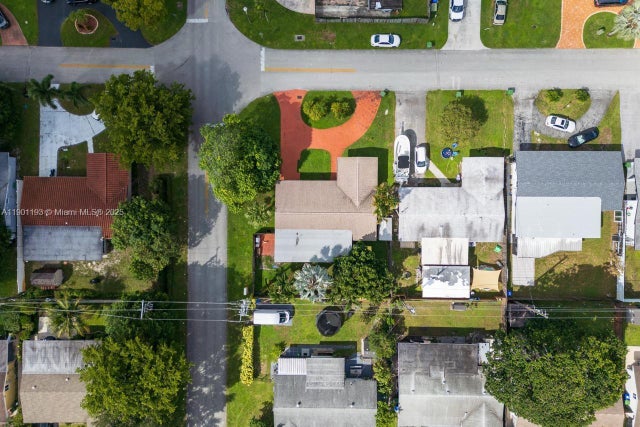 3 of 29 - 8740 Nw 11th St, Pembroke Pines, FL