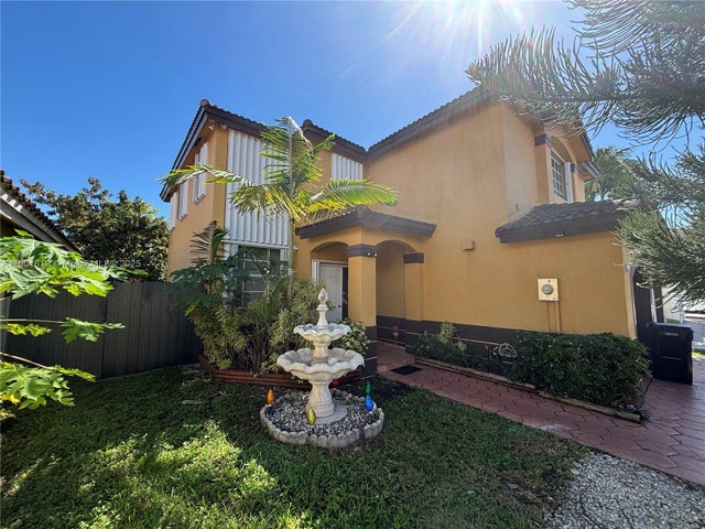 3 of 6 - 9571 Sw 155th Ave, Miami, FL