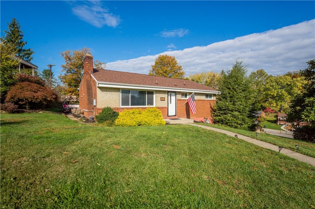 5284 Highgrove Road, Whitehall