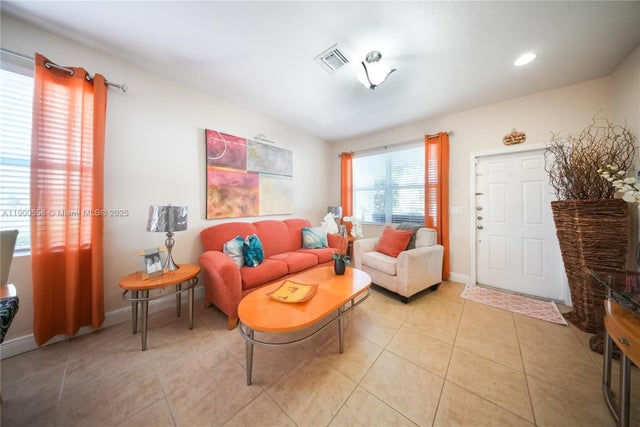 1 of 50 - 3076 Se 4th Ct, Homestead, FL