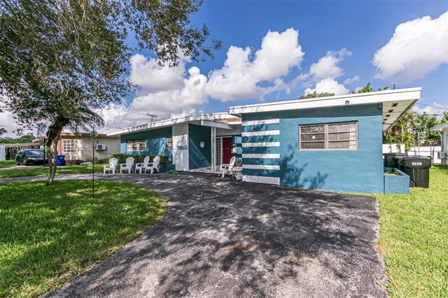 4 of 44 - 17860 Ne 9th Pl, North Miami Beach, FL