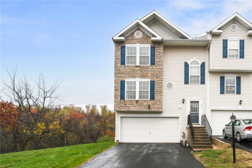 3212 Canterbury Drive, North Fayette