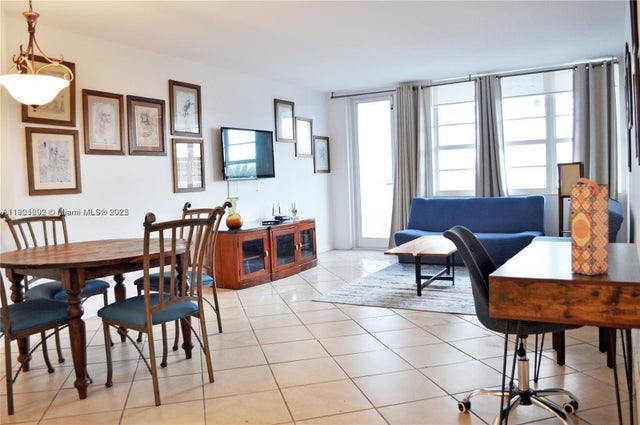 100 Lincoln Rd 441, Miami Beach