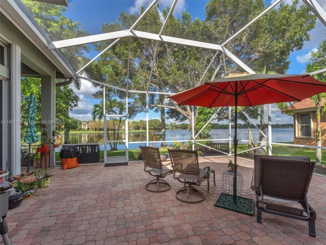 2 of 61 - 302 Nw 120th Dr, Coral Springs, FL