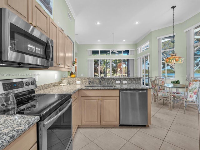 3 of 61 - 302 Nw 120th Dr, Coral Springs, FL