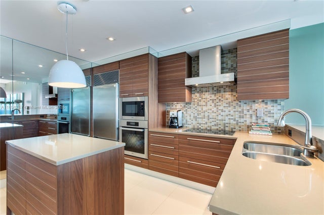 2 of 26 - 6801 Collins Ave Ph-17, Miami Beach, FL