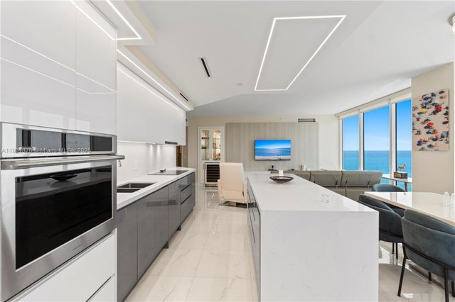 5 of 65 - 4779 Collins Ave 1205, Miami Beach, FL